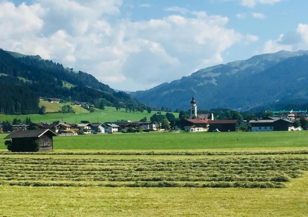 Dahoam By Tani Apartment Oberndorf in Tirol Exterior foto